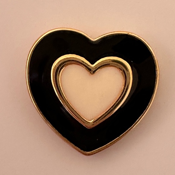 Kate spade ♠️ heart stud earrings - Picture 3 of 5